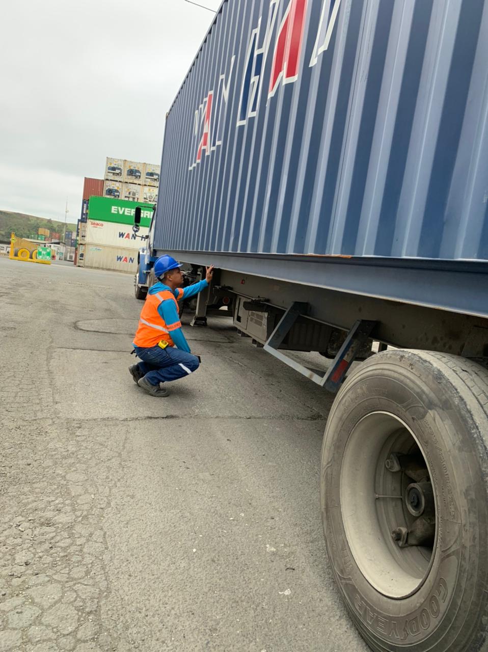 POST REPAIR: Revisión de las reparaciones llevadas a cabo en un contenedor de acuerdo a los estándares vigentes. Asegura que el cliente no tiene reparaciones impropias